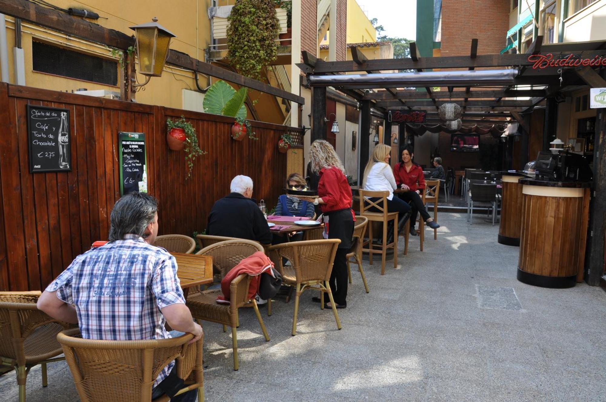 Hostal Montsant Salou Exterior foto
