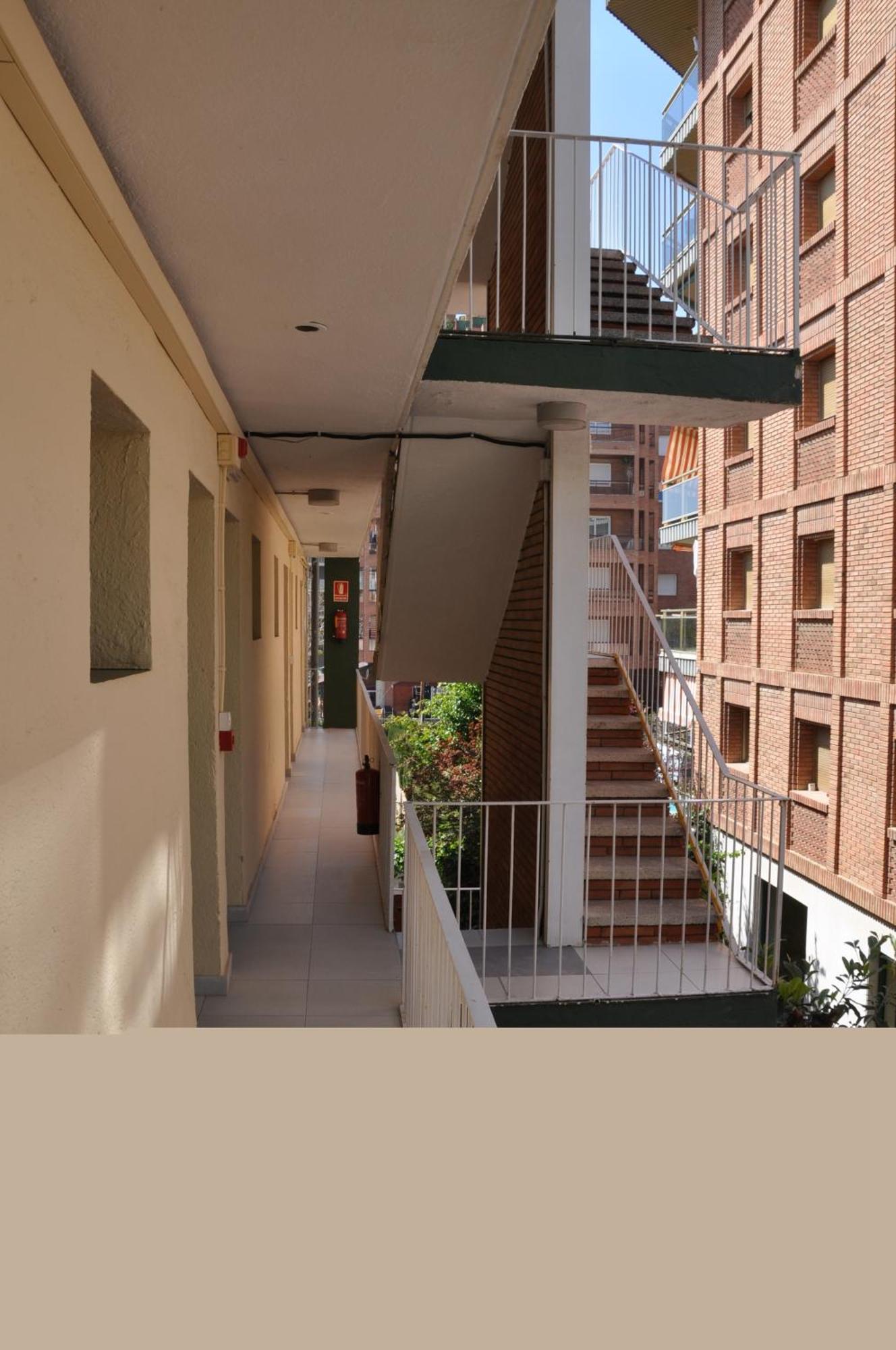 Hostal Montsant Salou Exterior foto