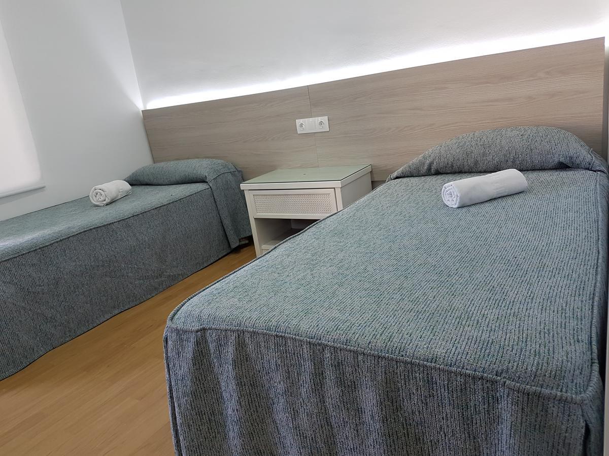 Hostal Montsant Salou Exterior foto